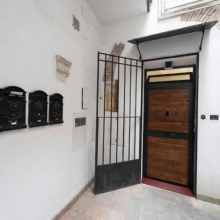 Studio Delle Grotte - Campo De' Fiori Rome Exterior photo