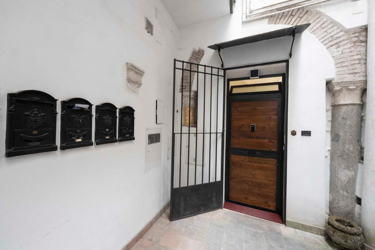 Studio Delle Grotte - Campo De' Fiori Rome Exterior photo